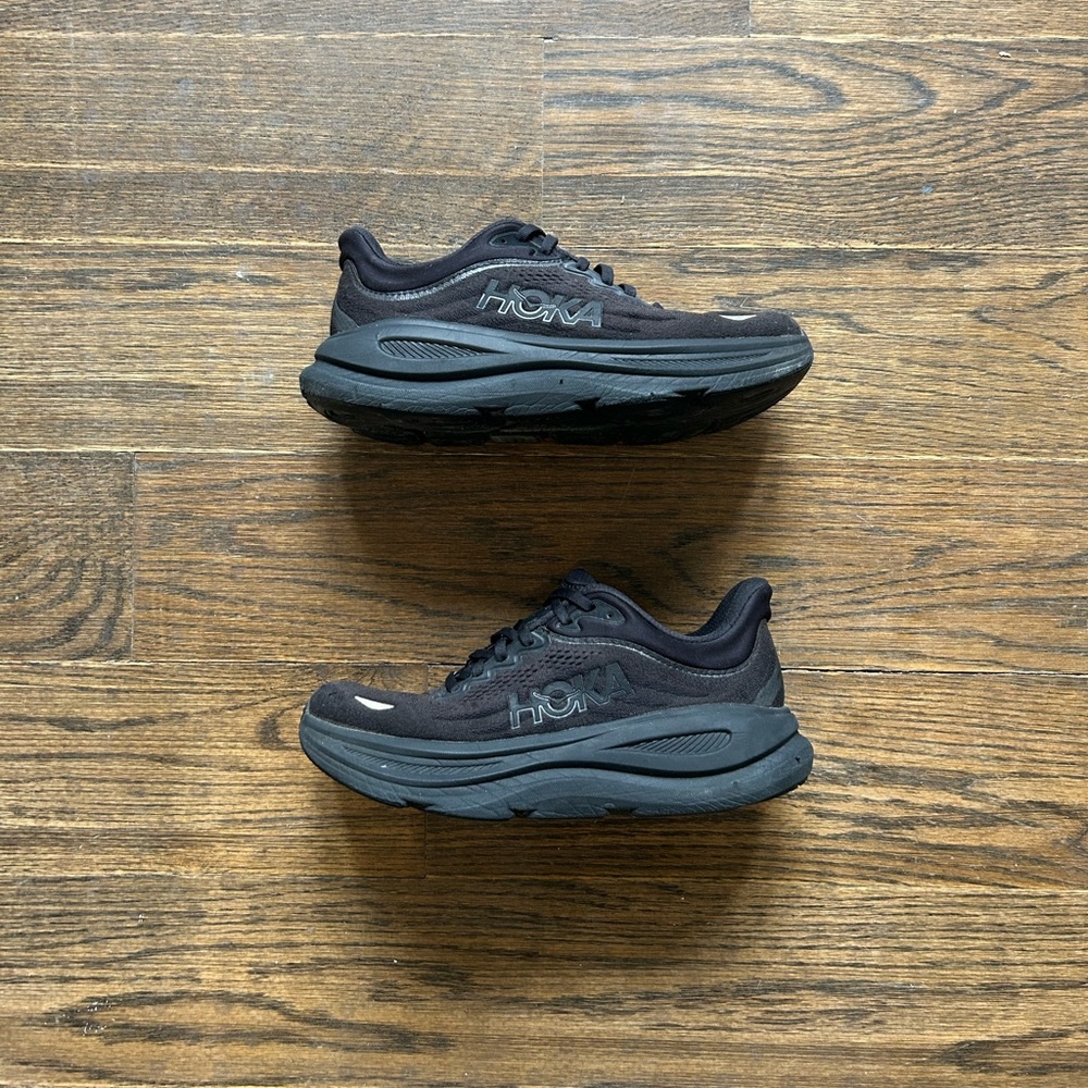 Hoka One One Wmns Bondi 9 “Triple Black” US WM 8.5
